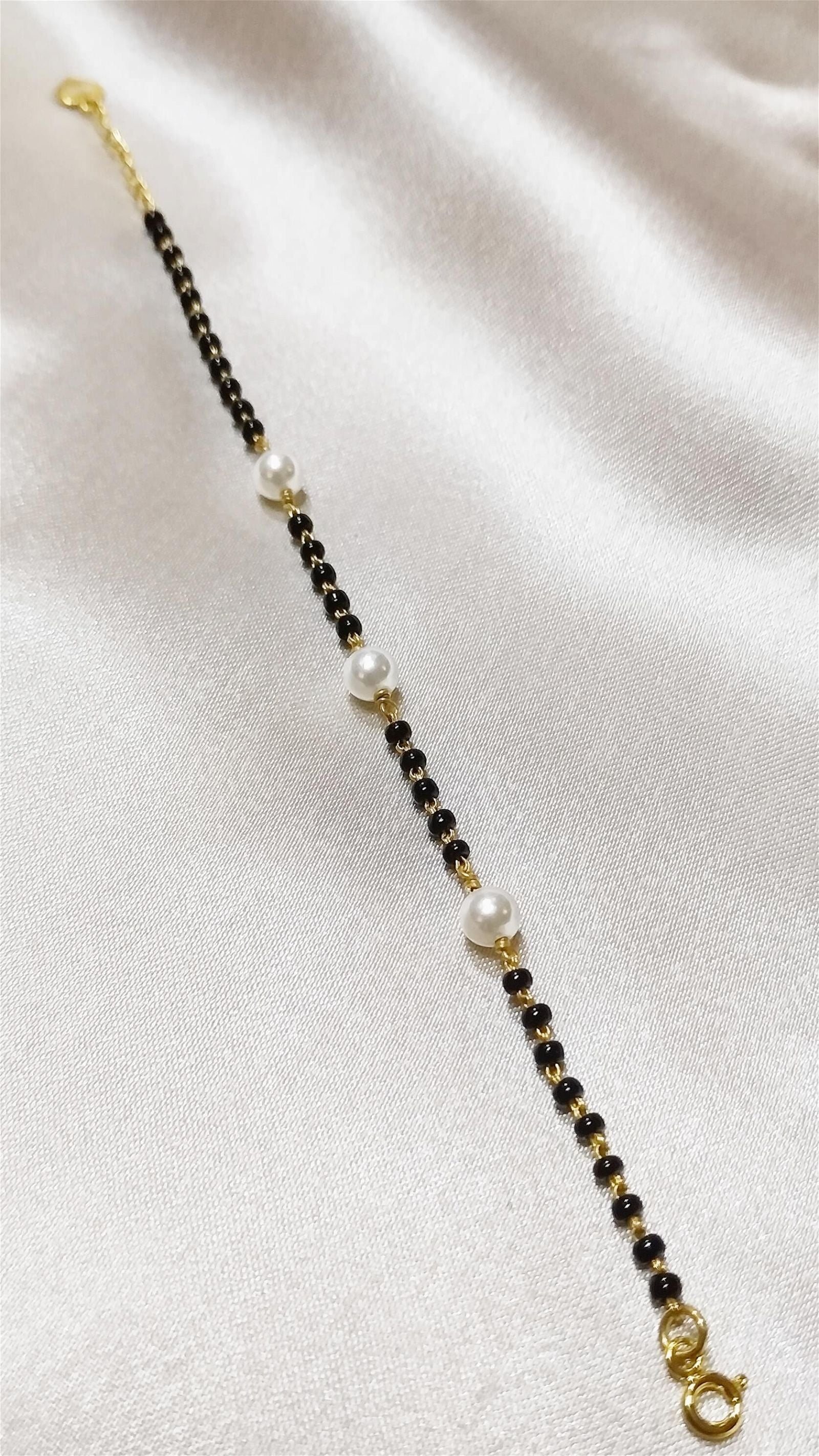 Pearltastic Mangalsutra Bracelet - RishiRich Jewels