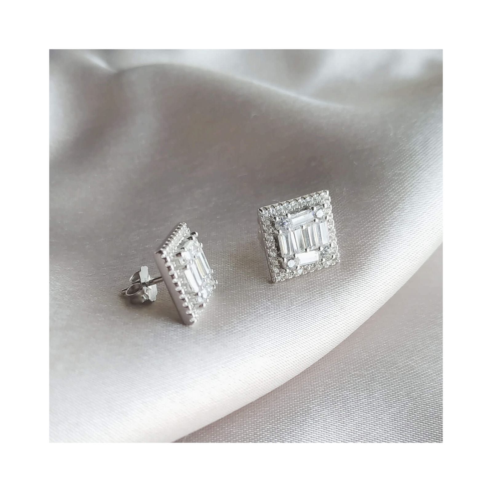 RRJ0591 Pure 925 Sterling Silver Unisex Stud - RishiRich Jewels
