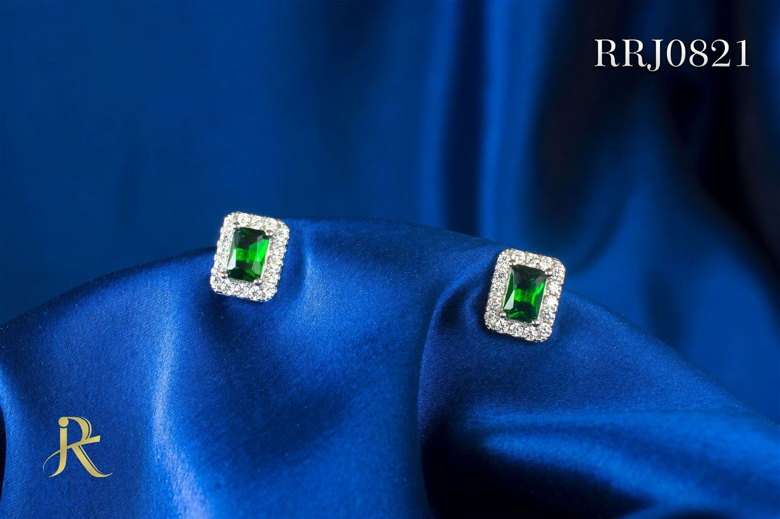 RRJ0821 Pure 925 Sterling Silver Stud - RishiRich Jewels
