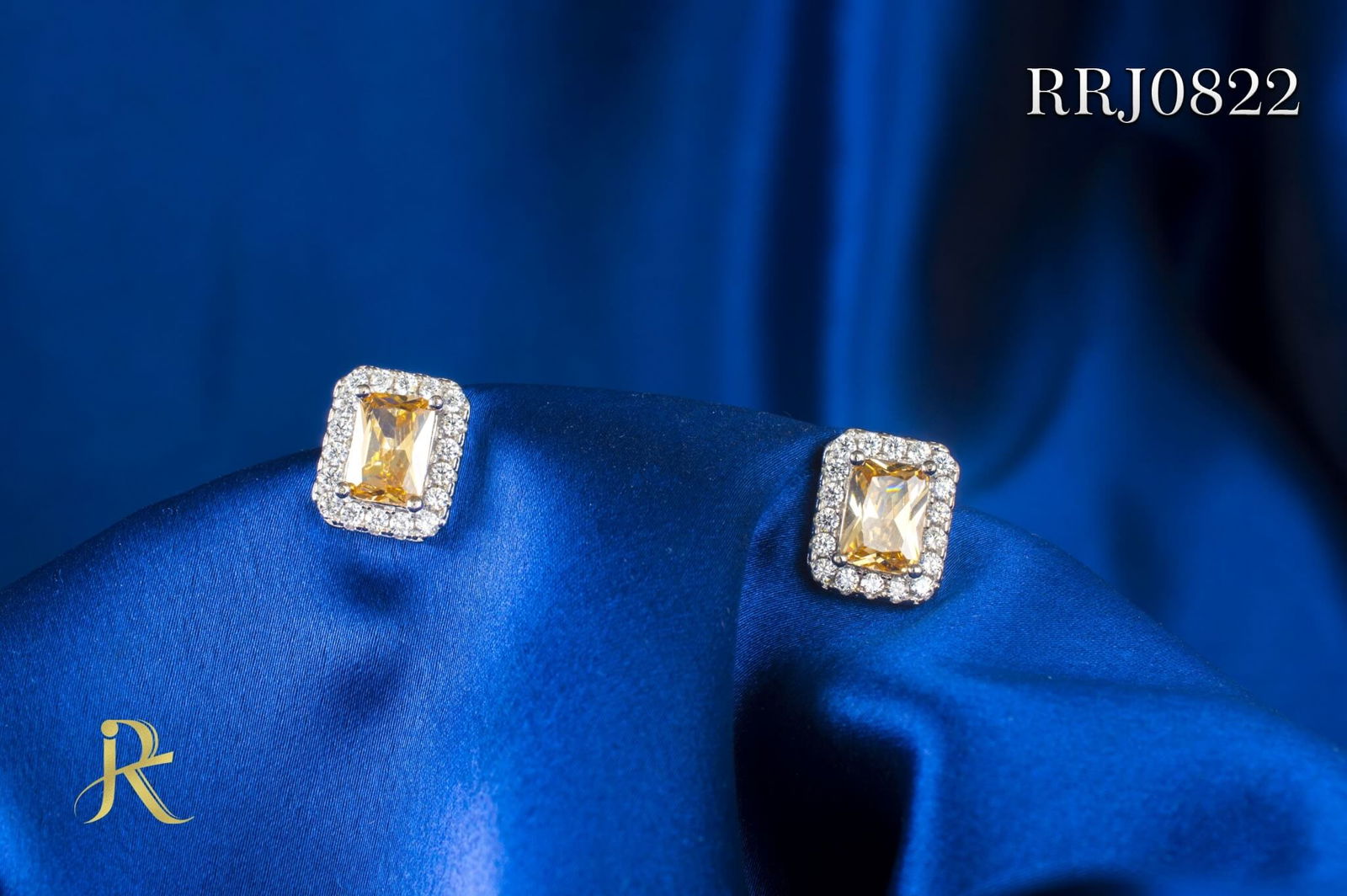 RRJ0822 Pure 925 Sterling Silver Stud - RishiRich Jewels