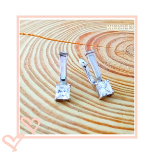 RRJ1043 Pure 925 Sterling Silver Earring - RishiRich Jewels