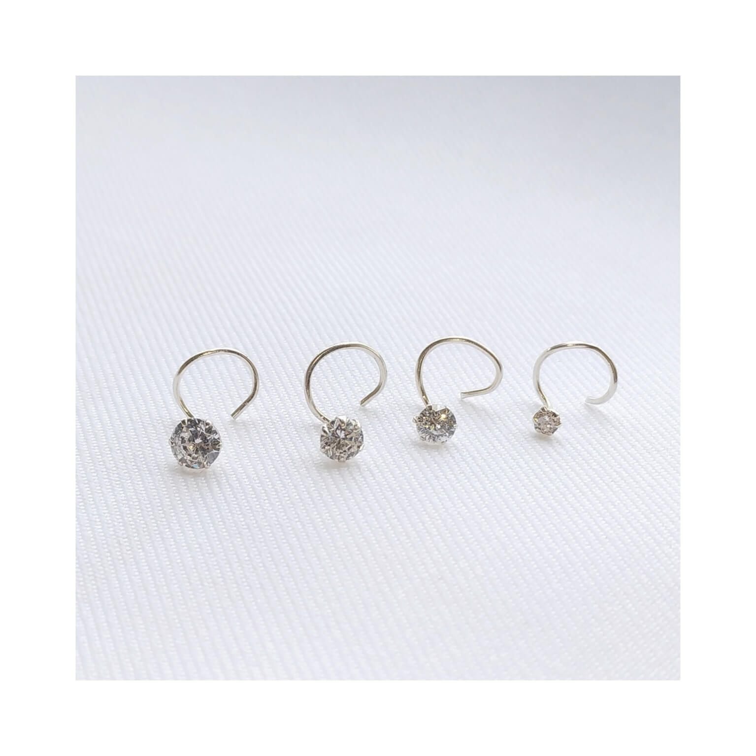 Single American Diamond Nose Pin - RishiRich Jewels