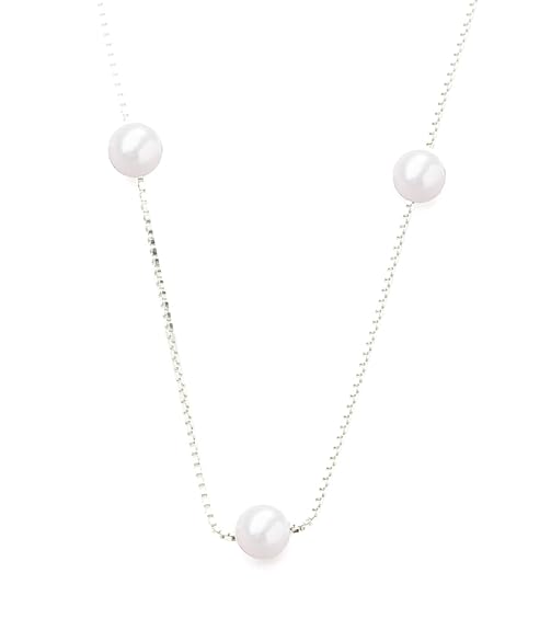 Close-up of the adjustable 2-inch extension and 925 hallmark on a pearl necklace.